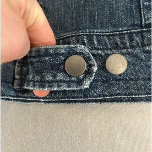Banana Republic - Women Petite Demin Jacket - Picture 8 of 13